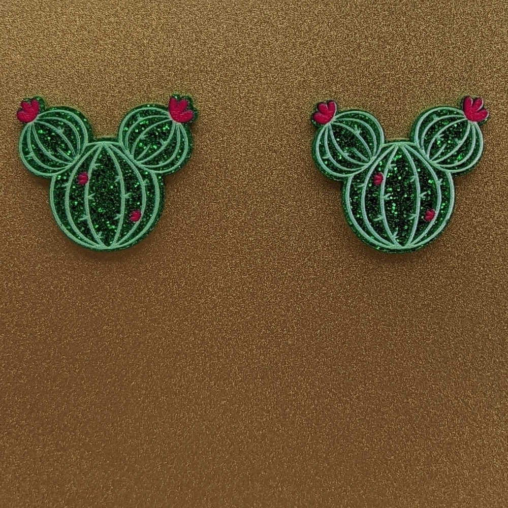 Mickey Mouse cactus green glitter acrylic stud earrings - Picture 1 of 6